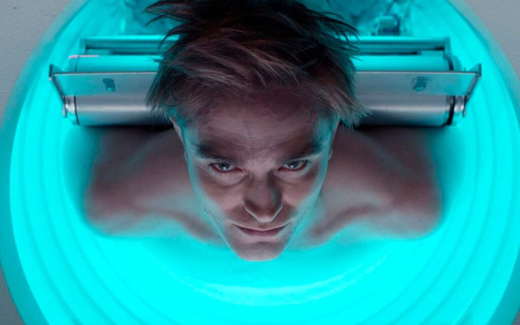 robert pattinson, mickey 17