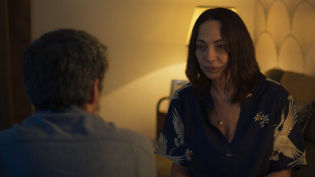 Patricia Rivadeneira en Una luz negra