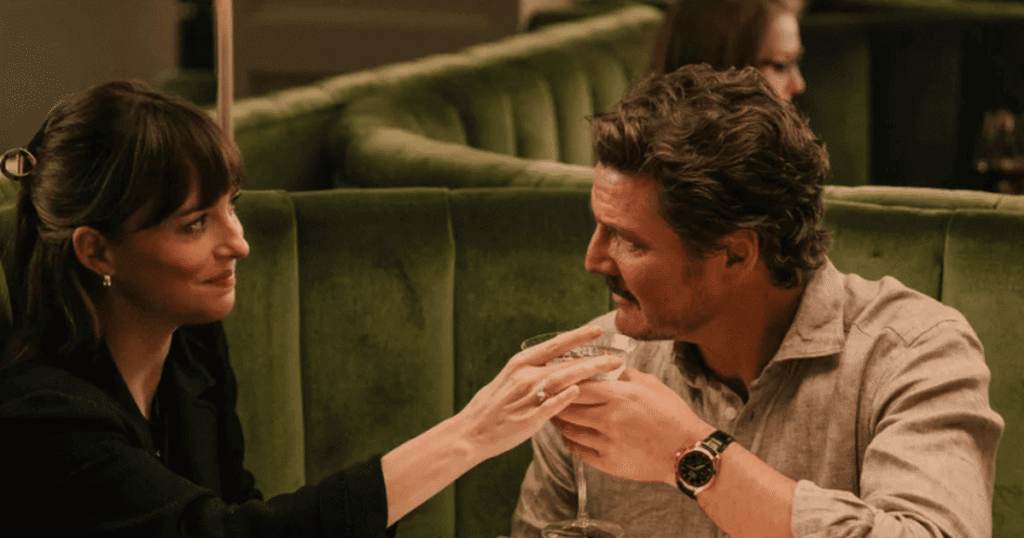 Dakota Johnson y Pedro Pascal en Amores Materialistas