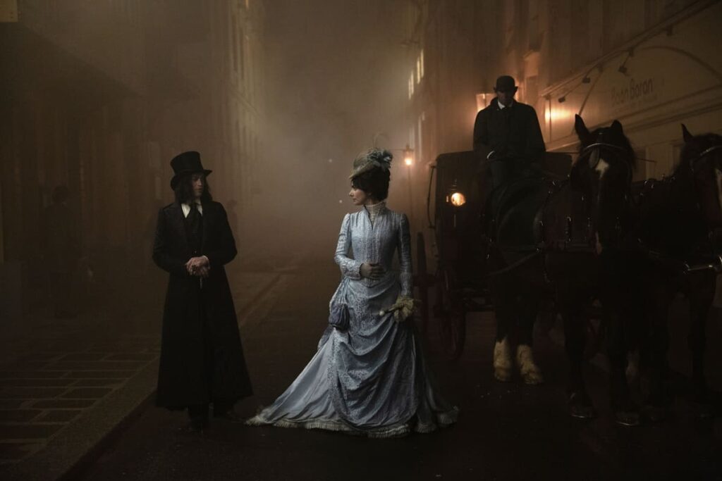 dracula, luc besson, caleb landry jones