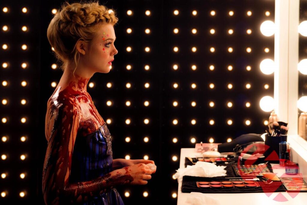 the neon demon, elle fanning, terror, amazon prime