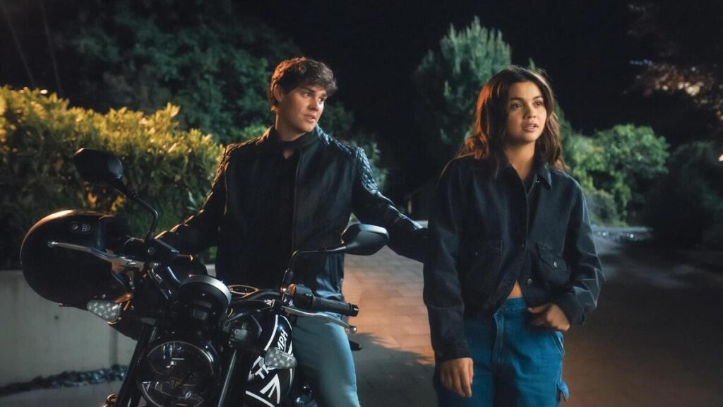 amor fuera de tiempo, siena agudong, noah beck