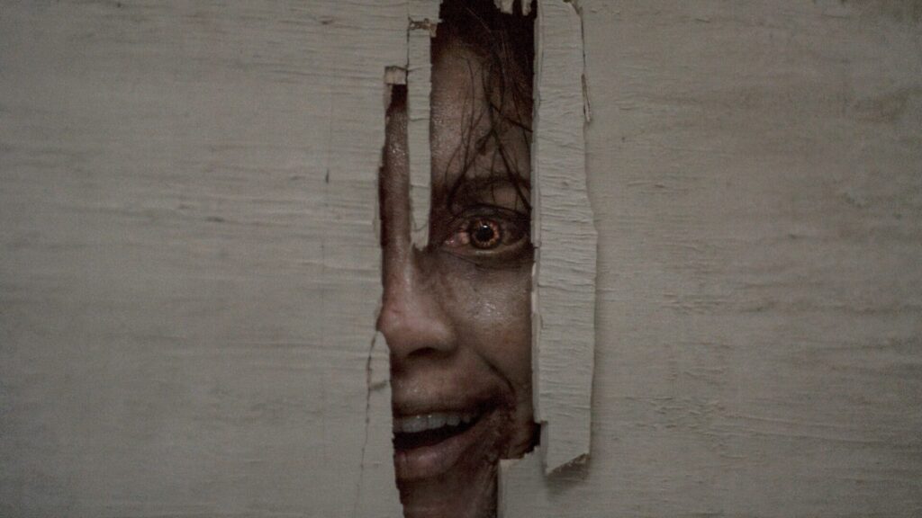 Evil Dead En Llamas - Review